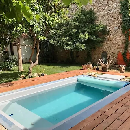 Charmante Petite Avec Piscine Claira
