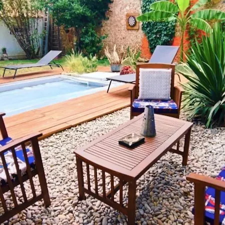 Charmante Petite Avec Piscine Villa Claira